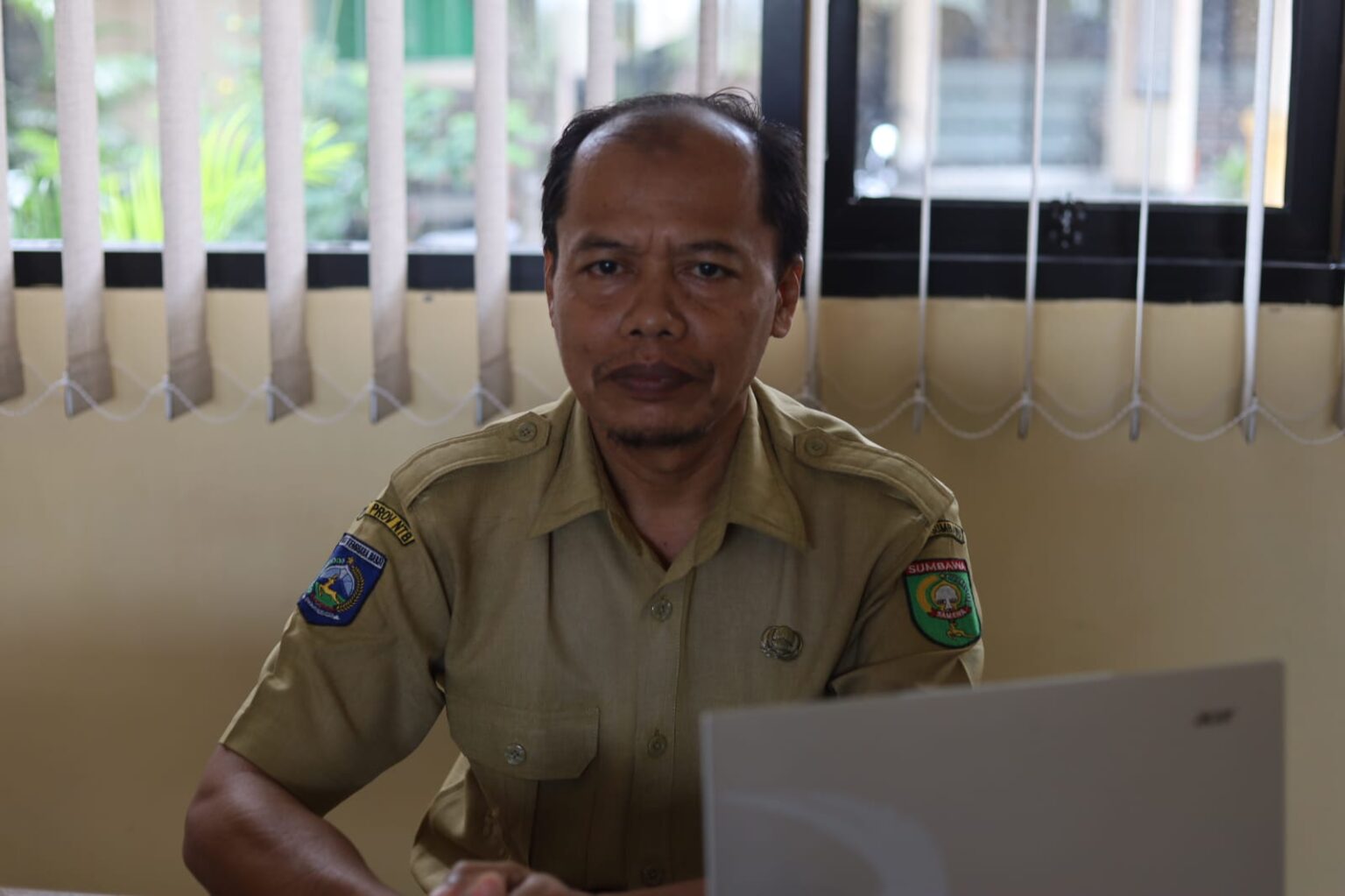 Disnakertrans Sumbawa Imbau Perusahaan Bayar THR Pekerja 14 Hari Sebelum Idul Fitri