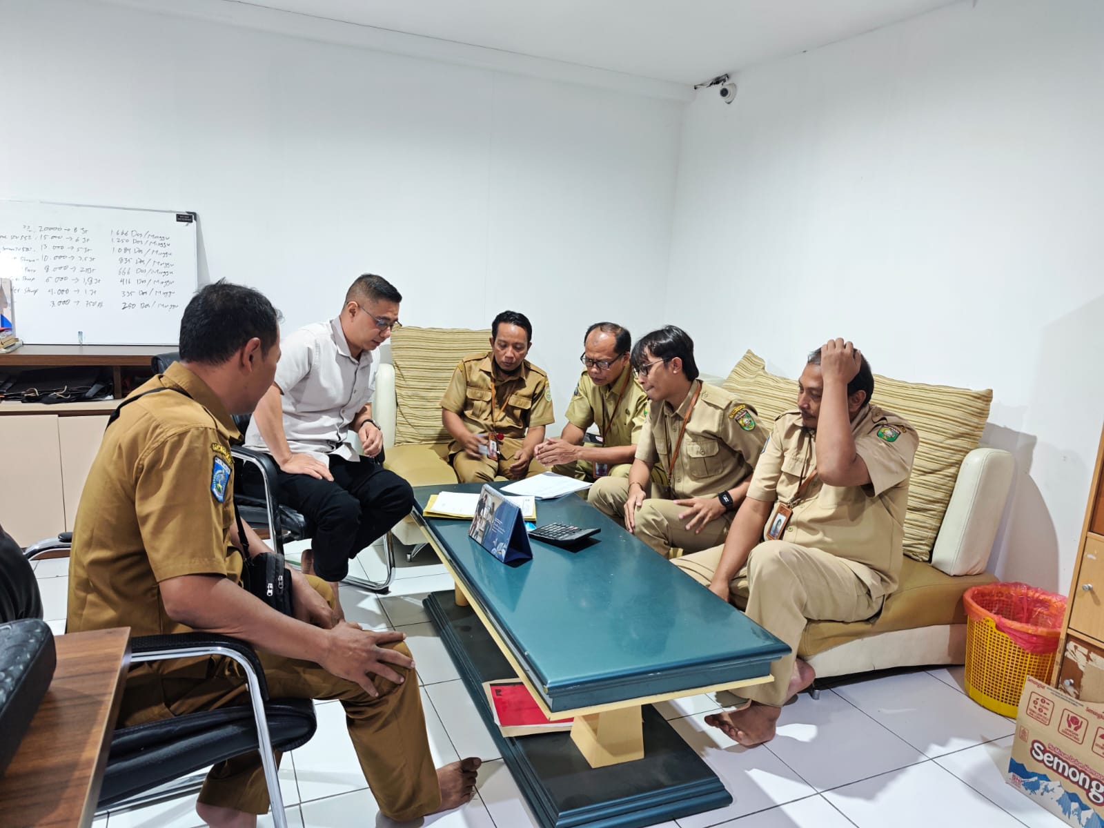 Monitoring Syarat Kerja Perusahaan di Kec Lab Badas & UI
