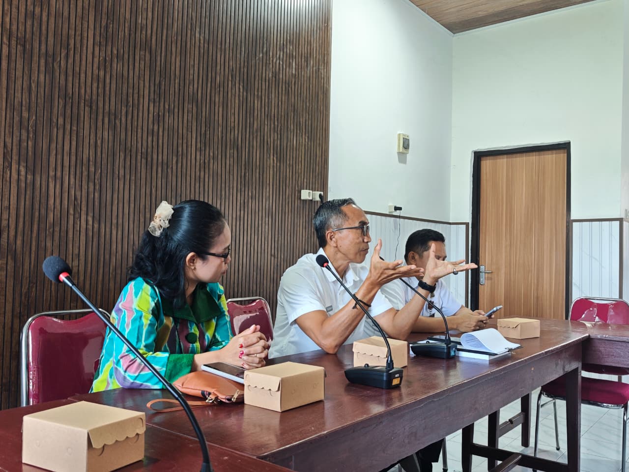 RAPAT KOORDINASI DAN SOSIALISASI PELAKSANAAN JAMINAN SOSIAL KETENEGAKERJAAN BAGI PETANI TEMBAKAU DAN PEKERJA RENTAN ( NON PENERIMA UPAH)