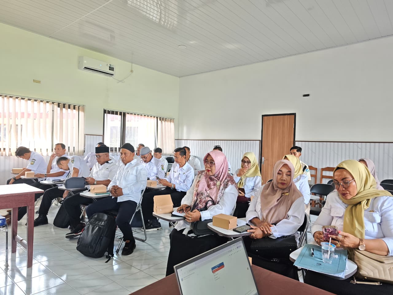 RAPAT KOORDINASI DAN SOSIALISASI PELAKSANAAN JAMINAN SOSIAL KETENEGAKERJAAN BAGI PETANI TEMBAKAU DAN PEKERJA RENTAN ( NON PENERIMA UPAH)