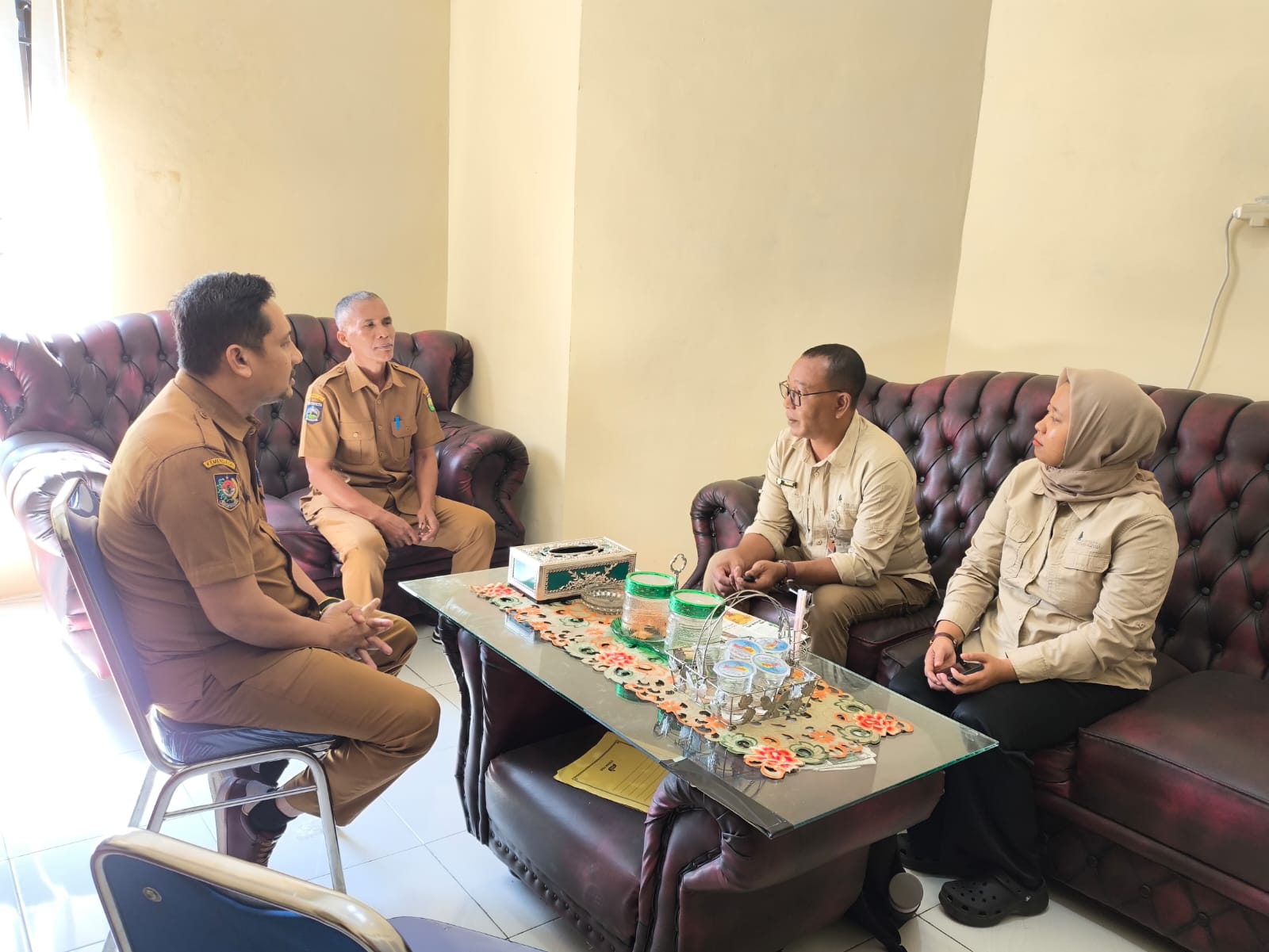 Tim BPPMT Denpasar di terima pak Sekdis dalam rangka koordinasi dan pelaksanaan pelatihan masyarakat transmigrasi yang akan dilaksanakan 21-27 Juli 2026 di Kawasan Transmigrasi Labangka